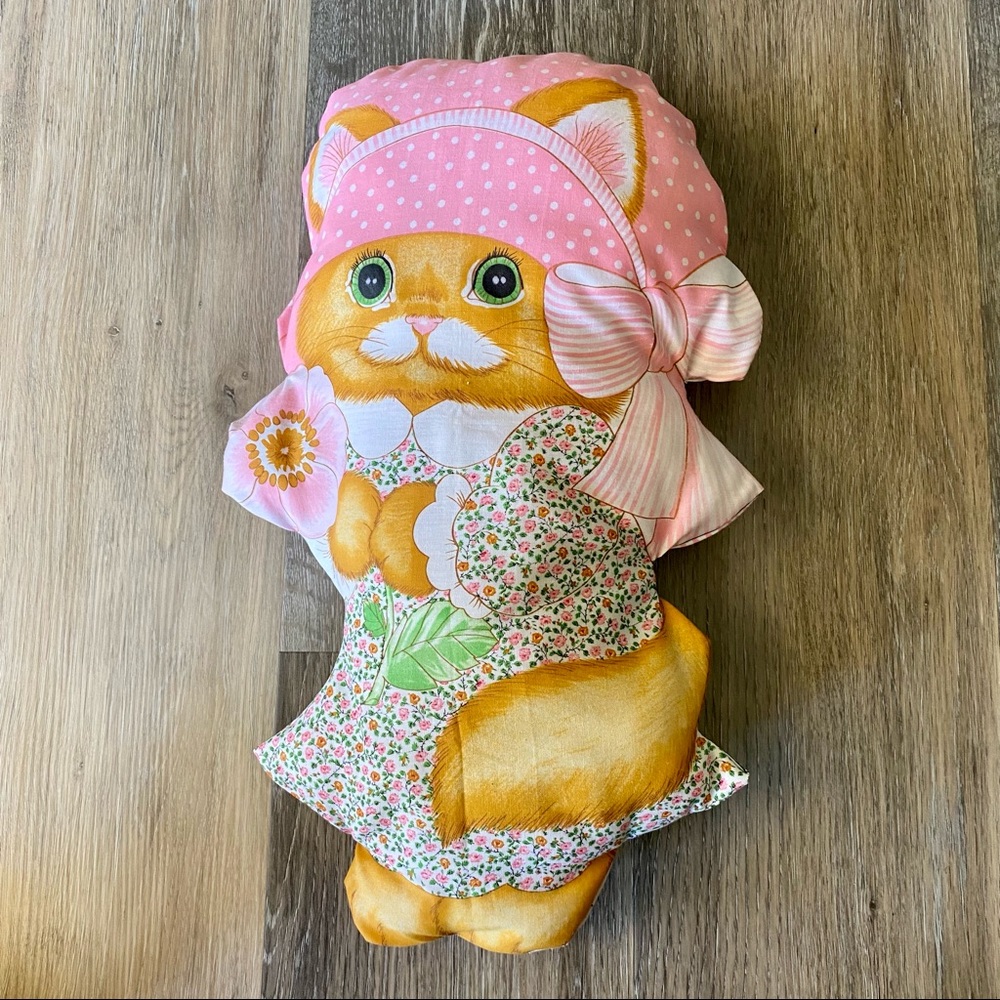 Kawaii Cutey Cat Decorative Pillow